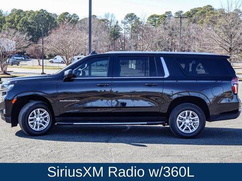 Used 2022 Chevrolet Suburban LT image 4