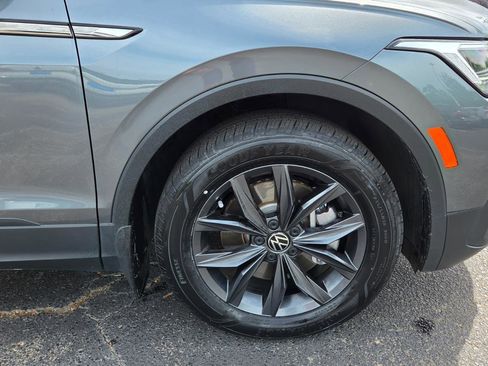 Certified 2023 Volkswagen Tiguan SE image 15