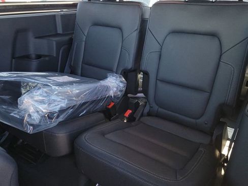 New 2026 Ford Bronco Badlands image 8