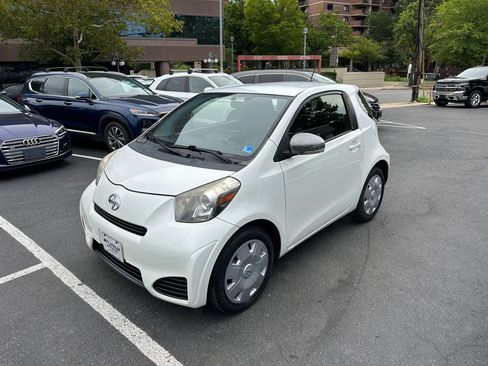 Used 2012 Scion iQ w/ Rear Speaker Pkg FWD image 3