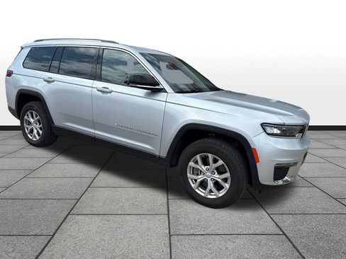 Used 2023 Jeep Grand Cherokee L Limited AWD/4WD image 7