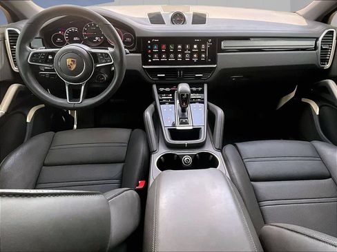Certified 2022 Porsche Cayenne Platinum Edition AWD/4WD image 14