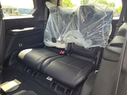 New 2025 Jeep Grand Cherokee L Limited w/ MOPAR Finishing Package image 19