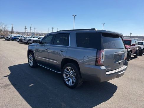 Used 2020 GMC Yukon SLT w/ Premium Edition image 2