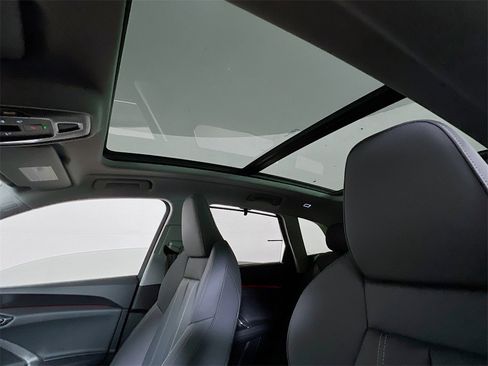 New 2025 Audi Q5 Premium Plus image 12