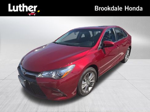 Used 2017 Toyota Camry SE w/ Moonroof Package FWD image 1