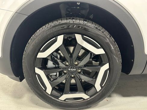 Used 2025 Kia Telluride S image 62