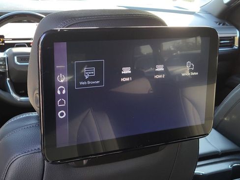 New 2026 GMC Yukon XL Denali w/ Denali Reserve Package image 5