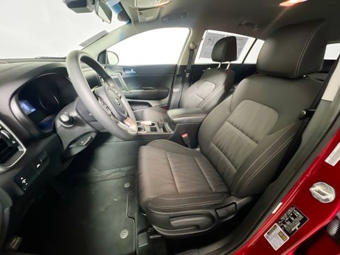 Used 2021 Kia Sportage LX image 12