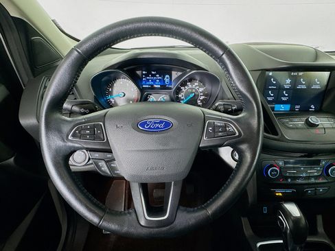 Used 2019 Ford Escape SEL image 11