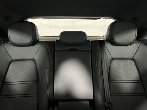 Certified 2026 Porsche Cayenne GTS AWD/4WD image 16