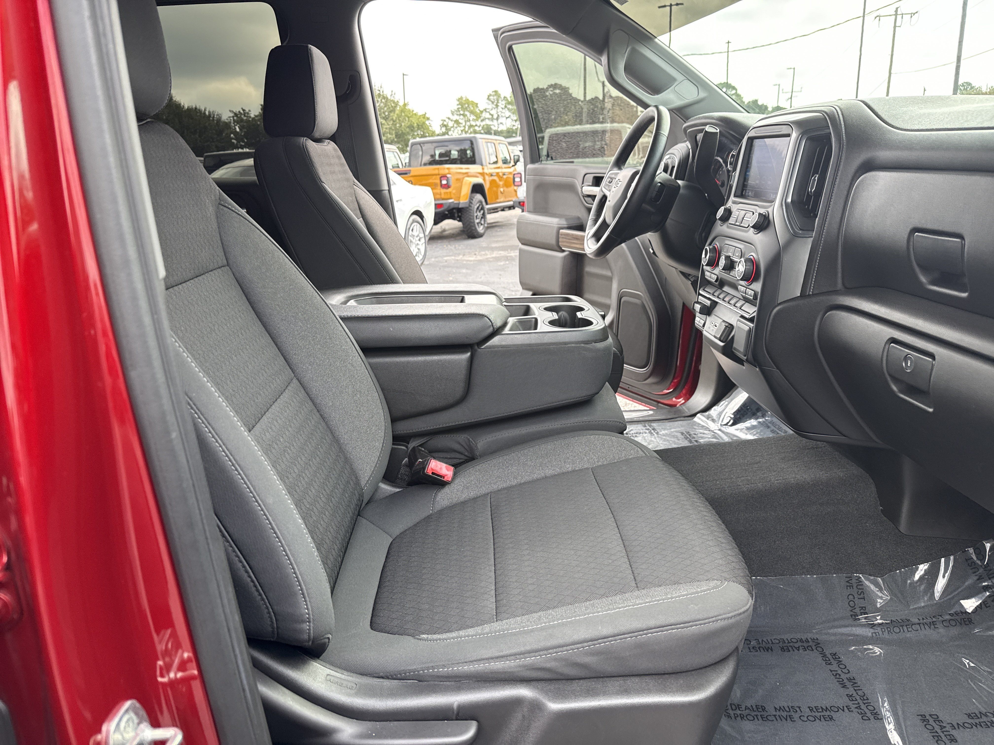 Used 2021 Chevrolet Silverado 1500 RST AWD/4WD image 31