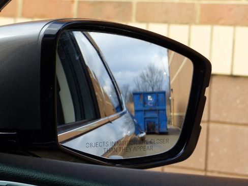 Used 2024 Acura MDX SH-AWD w/ Technology Package image 45