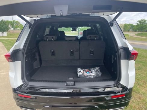 New 2026 Buick Enclave Sport Touring w/ Power Package FWD image 7