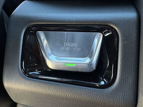 New 2026 GMC Yukon XL AT4 w/ AT4 Premium Package image 17