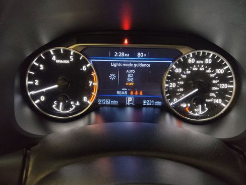 Used 2023 Nissan Altima 2.5 SV FWD image 23