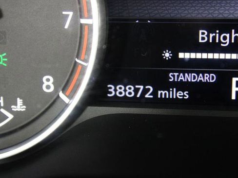 Certified 2021 Nissan Rogue SV w/ Premium Package image 28