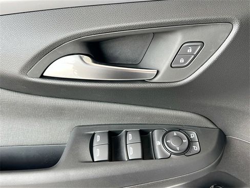 New 2026 Buick Envista Preferred image 13