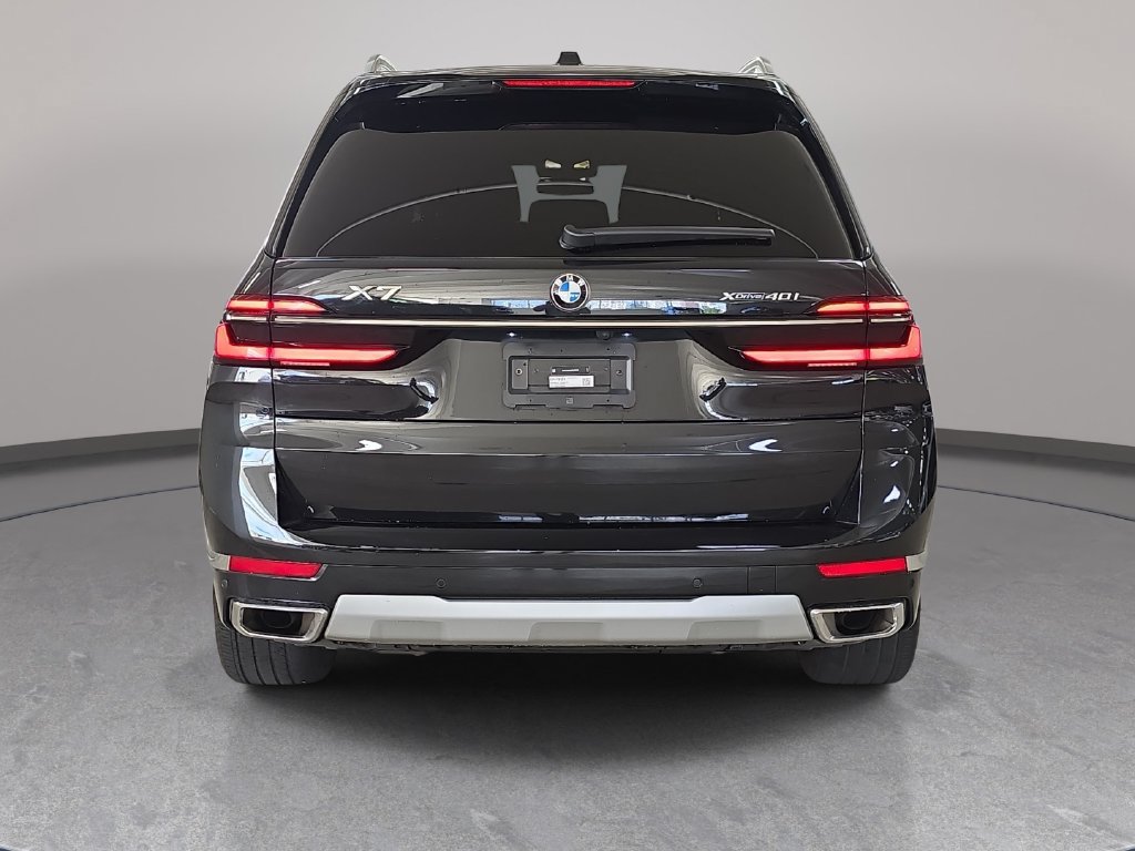 Used 2024 BMW X7 xDrive40i w/ Premium Package AWD/4WD image 8