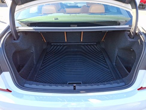 Used 2022 BMW 330i xDrive Sedan w/ M Sport Package image 30