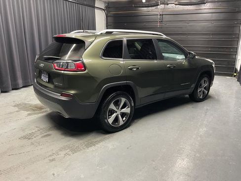 Used 2020 Jeep Cherokee Limited image 5