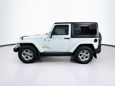 Used 2015 Jeep Wrangler Sahara AWD/4WD image 4