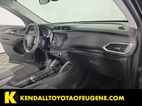 Used 2023 Chevrolet TrailBlazer LT w/ Convenience Package AWD/4WD image 27