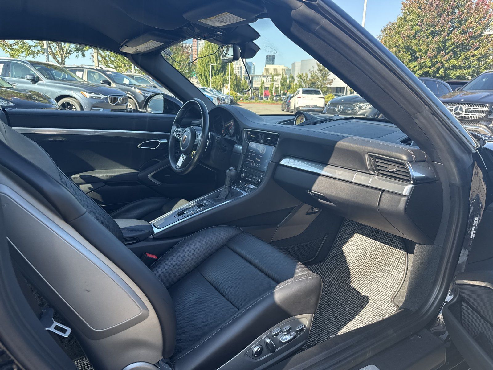 Used 2018 Porsche 911 Targa 4S AWD/4WD image 13