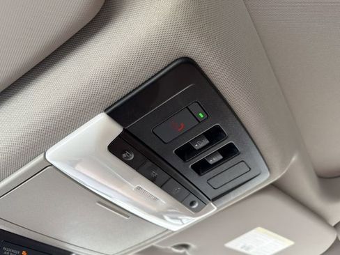 Certified 2024 Nissan Rogue Platinum w/ Platinum Premium Package image 16