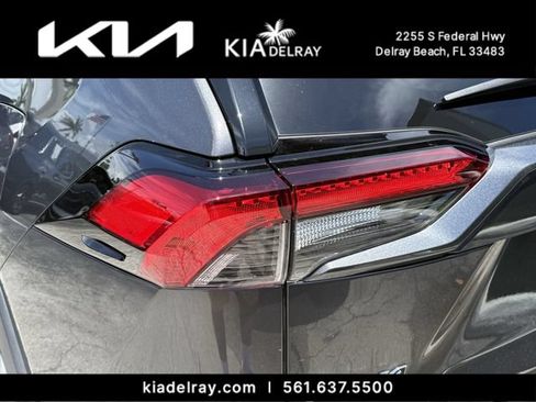 Used 2023 Toyota RAV4 Limited FWD image 7