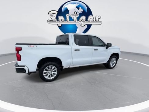 Used 2022 Chevrolet Silverado 1500 Custom AWD/4WD image 9