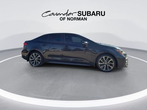 Used 2022 Toyota Corolla SE FWD image 2
