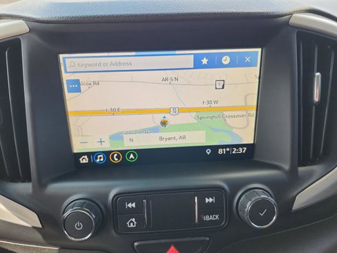 Used 2019 GMC Terrain Denali w/ Advanced Safety Package image 17