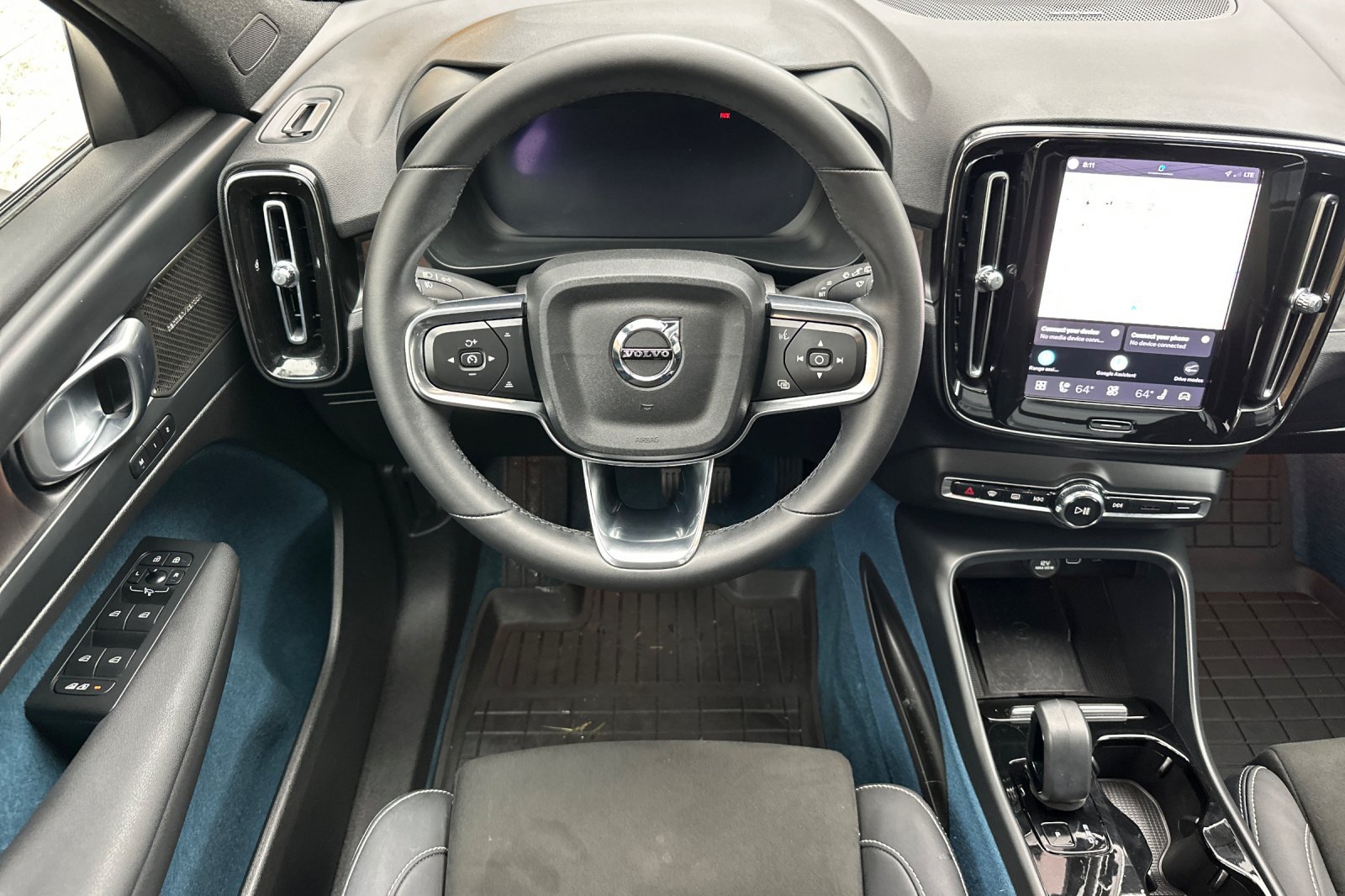 Certified 2023 Volvo XC40 Recharge Ultimate w/ Protection Package Premier AWD/4WD image 17