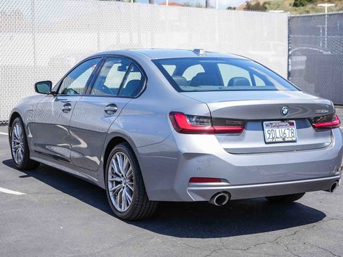 Used 2023 BMW 330e w/ Premium Package image 9