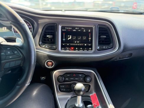 Used 2019 Dodge Challenger R/T Scat Pack RWD image 8
