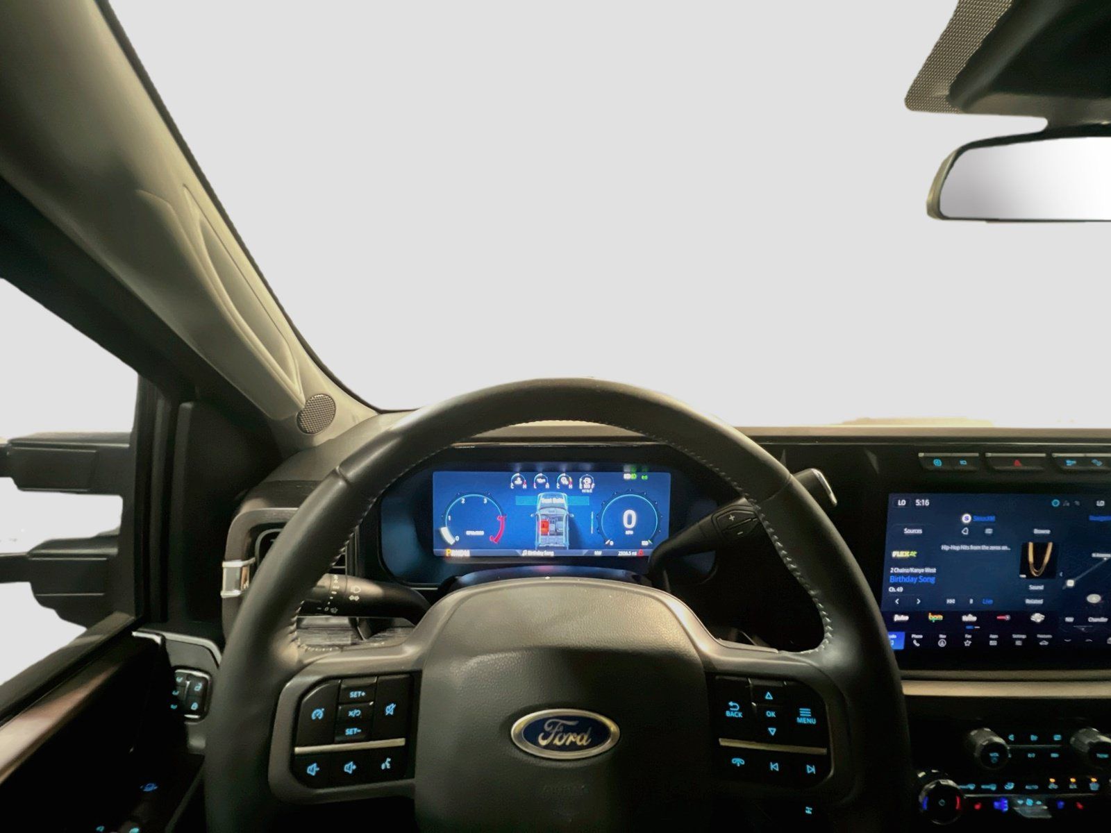 Used 2024 Ford F350 Lariat w/ Black Appearance Package AWD/4WD image 7