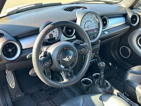 Used 2013 MINI Cooper S image 12