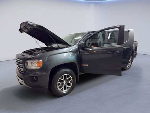Used 2015 GMC Canyon SLE w/ All-Terrain Package image 10