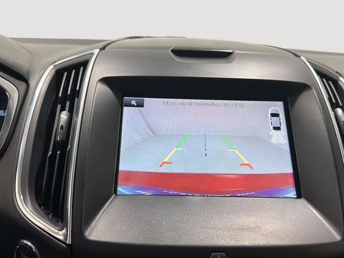 Used 2015 Ford Edge Titanium image 13