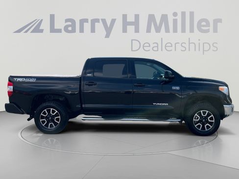Used 2016 Toyota Tundra SR5 w/ TRD Off Road Package AWD/4WD image 6