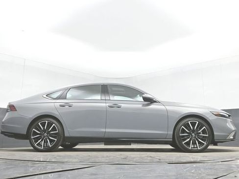 Certified 2025 Honda Accord Touring image 48