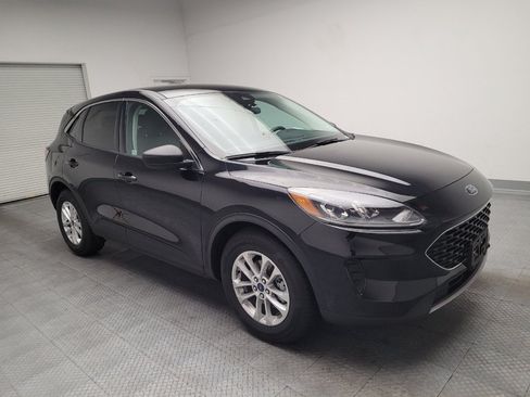 Used 2022 Ford Escape SE FWD image 13