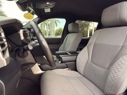 Used 2025 Toyota Tundra SR5 AWD/4WD image 4