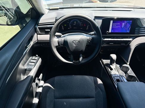 Used 2025 Toyota Camry LE w/ Convenience Package FWD image 11