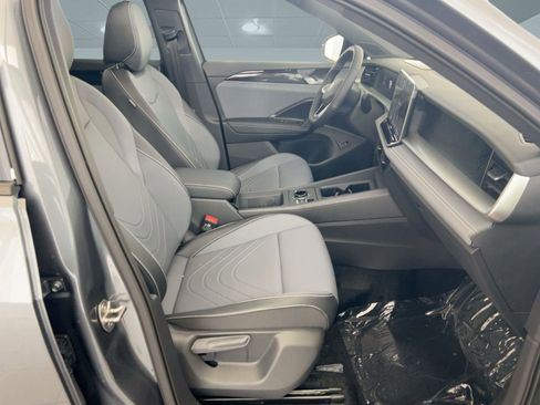 New 2026 Volkswagen Tiguan SE R-Line AWD/4WD image 30