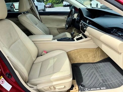 Used 2014 Lexus ES 350 w/ Luxury Package FWD image 36