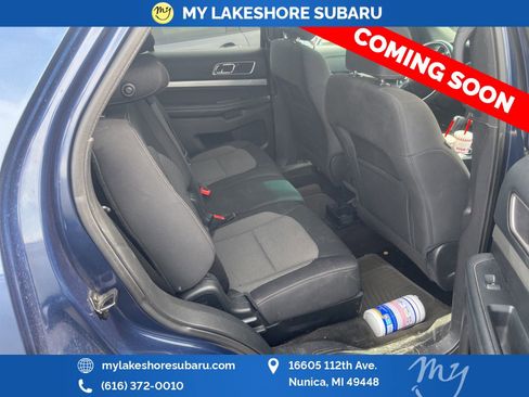 Used 2016 Ford Explorer XLT w/ Equipment Group 201A AWD/4WD image 10