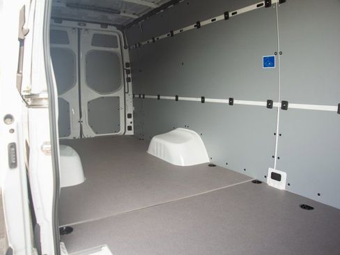 Used 2024 Mercedes-Benz Sprinter 3500 image 36