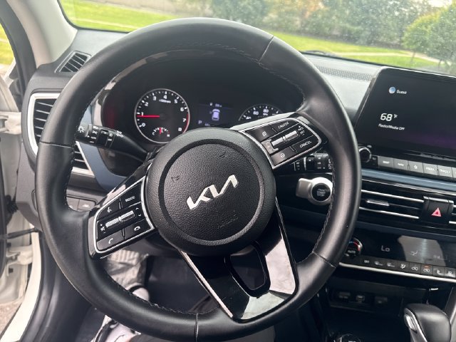 Used 2022 Kia Seltos S AWD/4WD image 18